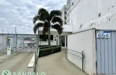 Apartamento com 2 quartos para alugar por r$ 1500.00, 0.00 m2 - vila vardelina - maringa/pr
