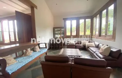 Casa com 3 quartos para alugar na Rua Sobral, Santa Lúcia, Belo Horizonte