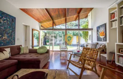 Casa com 4 quartos para alugar na rua heitor de morais, 673, pacaembu, são paulo, 300 m2 por r$ 30.000