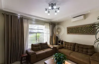 Casa com 4 quartos à venda na rua guararapes, 21, lapa, são paulo, 330 m2 por r$ 1.750.000