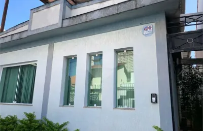 Casa com 3 quartos à venda na Rua Barra do Chapéu, Vila Romana, São Paulo