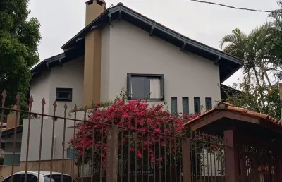 Linda casa para locação no centro de gravataí ! venha marcar uma visita