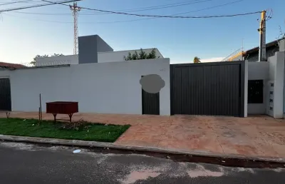 Casa com 2 quartos para alugar na Rua Maria Justina de Souza, 325, Parque Residencial Rita Vieira, Campo Grande