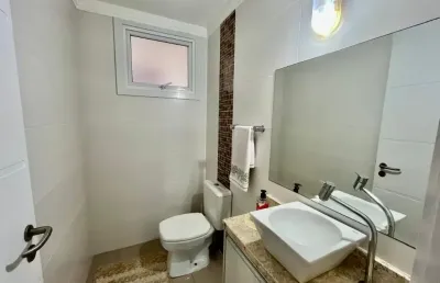 Sobrado em capão novo em condominio proximo ao mar e comercios