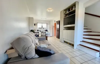 Sobrado em capão novo em condominio com infra estrutura