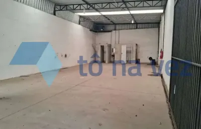 Galpão 370m² com 12 banheiros, 10 vaga, vestiário no campestre - santo andré - sp