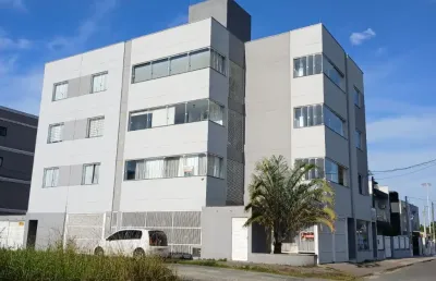 Apartamento 02 dormitórios(sendo 1 suíte) há 150m da praia