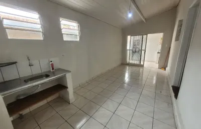 Edícula para alugar na vila nair com 2 quartos com vaga de garagem