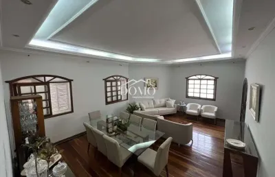 Casa com 3 quartos à venda na Rua Levindo Ignácio Ribeiro, 300, Santa Amélia, Belo Horizonte