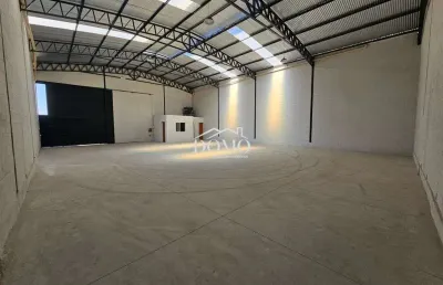 Galpão de 360 metros quadrados no bairro campina verde