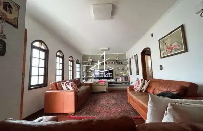 Casa (assobradada) para venda, 2 dorm(s), 2 suite(s), 4 vaga(s), 247 m² excelente localização perto de metro