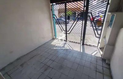 Casa (sobrado) para venda, 2 dorm(s), 1 vaga(s), 65 m² próximo a comercios em geral, excelente imóvel para comércio.
