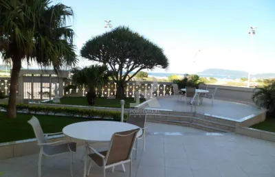 Apartamento com 3 dormitórios à venda, 97 m² por r$ 850.000,00 - praia do forte - cabo frio/rj