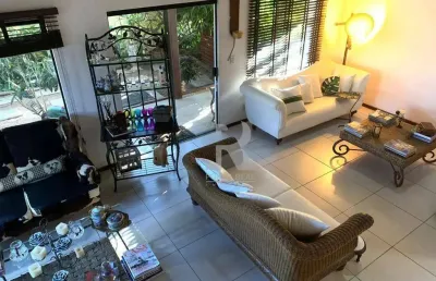 Casa com 4 dormitórios à venda, 150 m² por r$ 680.000,00 - guriri - cabo frio/rj