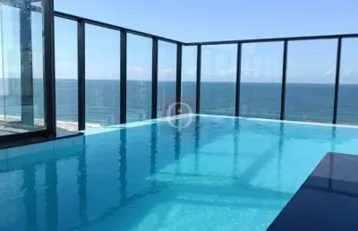 Apartamento residencial a poucos metros da praia em piçarras/sc.