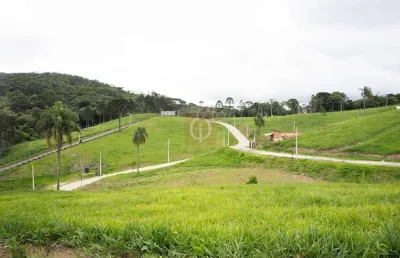 Terreno em condomínio fechado  alto padrão em campo alegre.