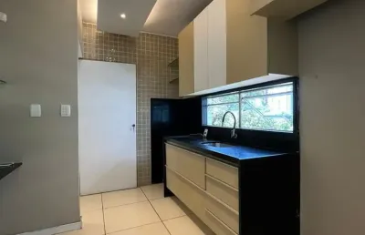 Apartamento reformado para locação no coração do espinheiro! conforto | elegância | localização privilegiada