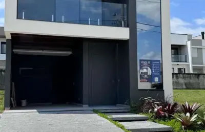 Casa 1 suíte master e 2 demi-suítes no acqua biguaçu
