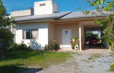 Casa com 3 quartos à venda na Rua Francisco João Lucas, 388, Barra do Aririú, Palhoça