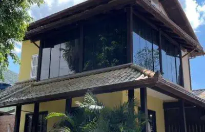 Casa com 3 quartos para alugar na Oscar Martinho Ribeiro, 103, Praia de Fora, Palhoça