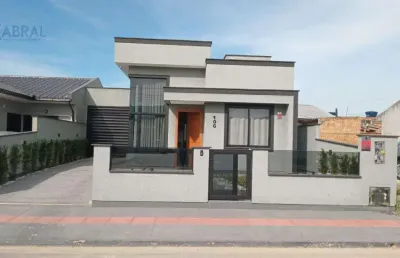 Casa com 3 quartos para alugar na Das Perolas, 106, Bela Vista, Palhoça