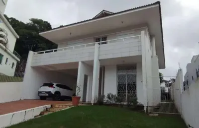 Casa com 4 quartos para alugar na Rua Acelon Eduardo da Silva, 176, Córrego Grande, Florianópolis