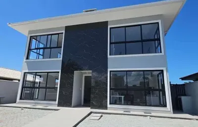 Apartamento térreo 3 dormitórios sendo 1 suíte na pinheira