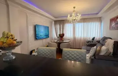 Apartamento 3 quartos com móveis planejados em estreito - florianópolis
