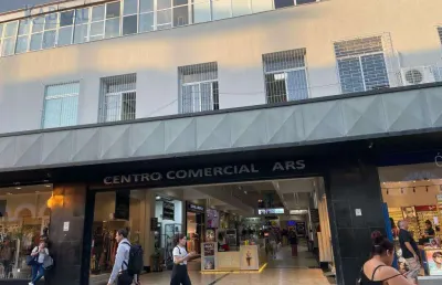 Ponto comercial para alugar na Rua Felipe Schmidt, 249, Centro, Florianópolis
