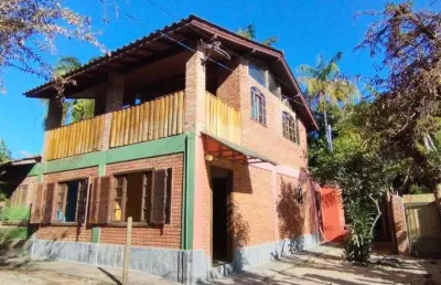 Casa com 2 quartos para alugar na Rua Vereador Osni Ortiga, 2871, Lagoa da Conceição, Florianópolis