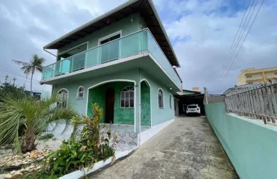 Casa com 3 quartos para alugar na Portugal, 78, Jardim Janaina, Biguaçu