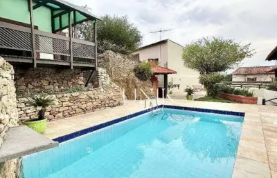 Excelente casa 4 quartos 3 suítes 3 vagas piscina sauna e churrasqueira em são francisco!!