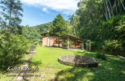 Sítio para venda em nova friburgo, macaé de cima, 3 dormitórios, 1 suíte, 2 banheiros, 2 vagas