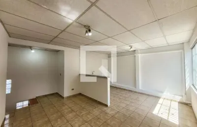 Casa versátil na vila mariana: perfeita para morar ou trabalhar!