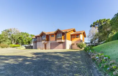 Casa com 4 quartos à venda na Rua Cora Coralina, 380, Santa Cândida, Curitiba
