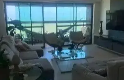 Apartamento na avenida boa viagem com 4 suítes com 204m²