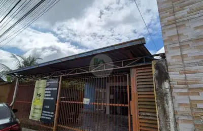 Casa com 4 quartos a venda, no bairro flores, manaus-am.