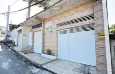 Alugo casa com 3 quartos no são josé com garagem coberta