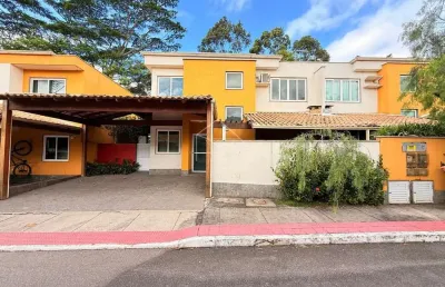 Casa ampla com 4 quartos no condomínio aldeia dos marabás – laranjeiras, serra/es