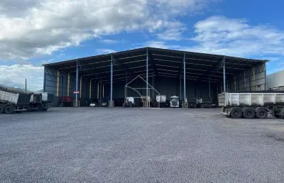 Barracão / Galpão / Depósito com 1 sala para alugar na Avenida Dido Fontes, Jardim Tropical, Serra