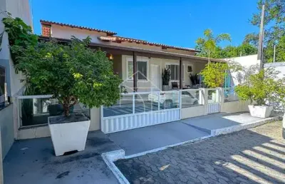 Casa linear individual de condomínio monte verde em morada de laranjeiras