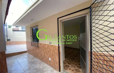 Casa com 2 quartos para alugar na Rua Epitácio Pessoa, 100, São Lázaro, Manaus