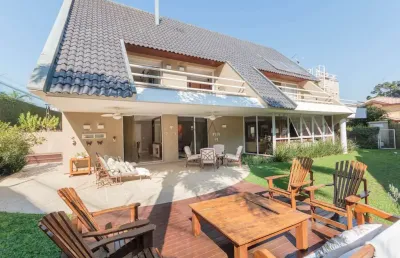 Casa em condomínio fechado com 4 quartos à venda na rua luiz tramontin, 1220, campo comprido, curitiba, 478 m2 por r$ 3.695.000