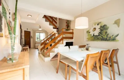 Casa com 3 quartos à venda na rua sargento tadeu czocher, 71, uberaba, curitiba, 159 m2 por r$ 750.000