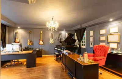 Casa com 3 quartos à venda na rua doutor mohty domit, 27, jardim social, curitiba, 440 m2 por r$ 2.100.000