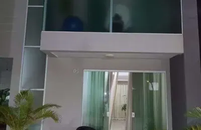 Casa de condomínio para venda tem 120 m² com 3 suítes e 2 vagas de garagem em ipitanga