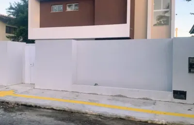 Sobrado para venda com 230 metros quadrados com 4 quartos