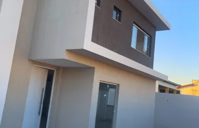 Casa térrea com 205 metros m2, sendo 3 quartos e 03 suite