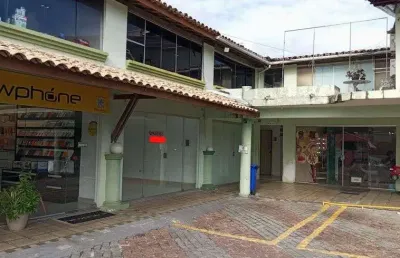 Loja em centro comercial para venda possui 32 metros quadrados em v. atlantico-lauro de freitas-ba