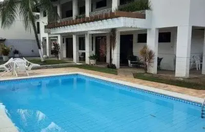 Excelente casa 5/4 sendo 4 suítes, piscina e área gourmet em vilas do atlântico